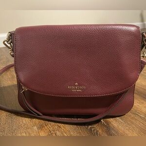 Kate Spade Leila Zip Leather Crossbody /shoulder Bag in Burgundy.